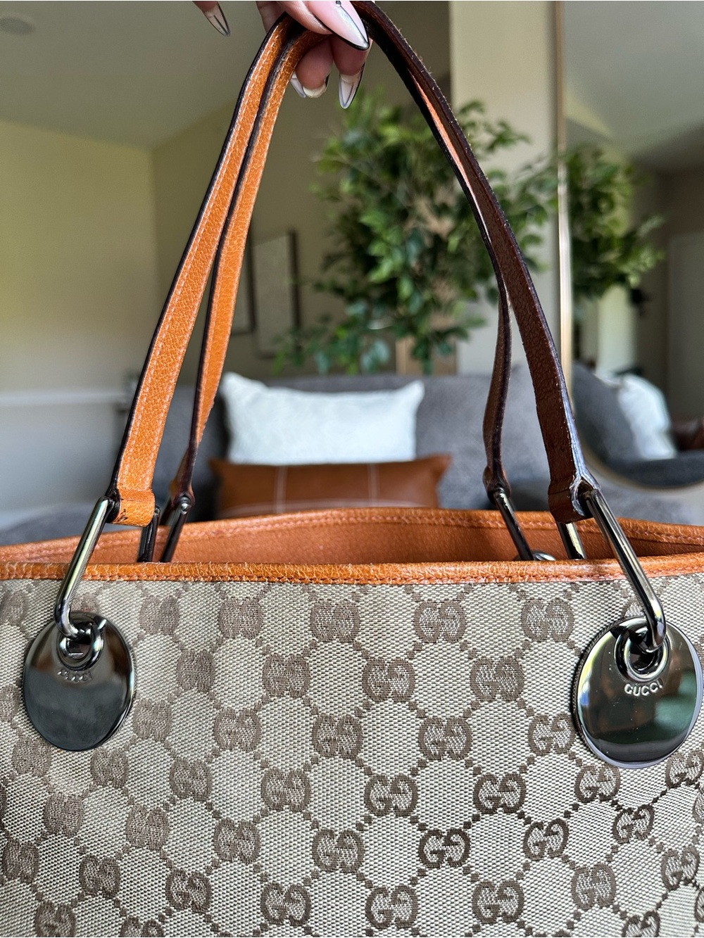 AUTHENTIC Gucci Beige GG Canvas Tote with Brown Leather Handles and Orange Trim - Picture 5 of 9